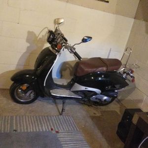 Meet your Posher, Kenneth